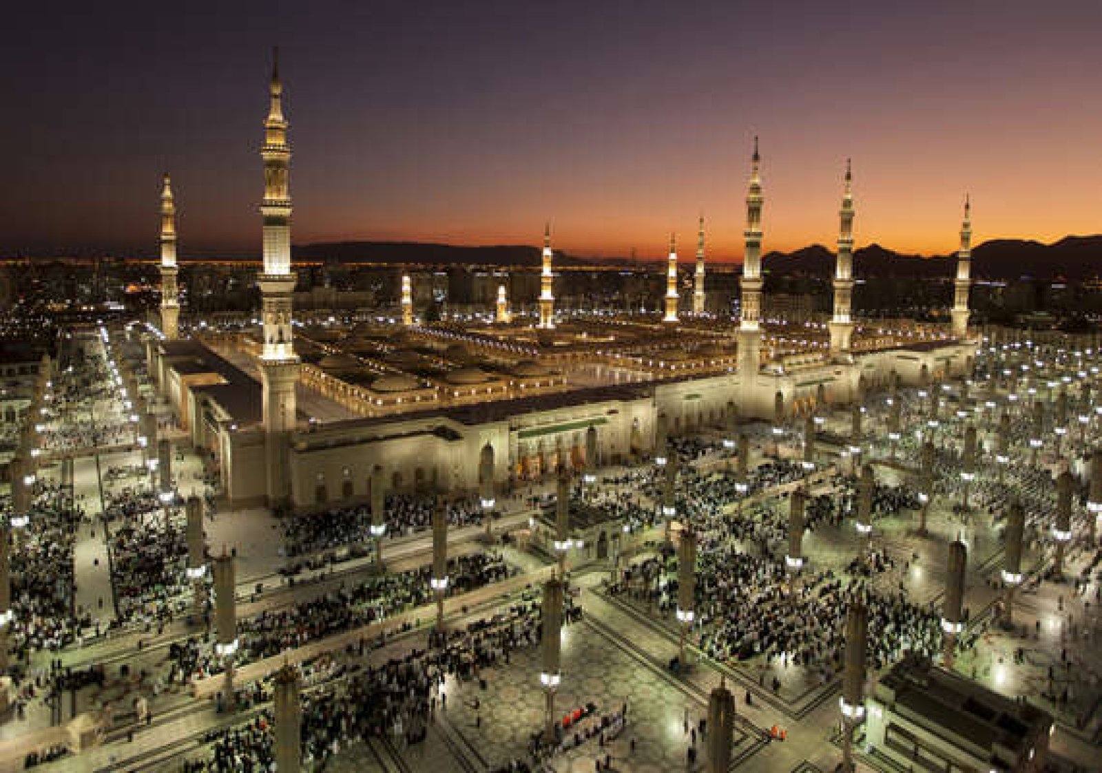 10-Day Premium Umrah — Makkah & Madinah